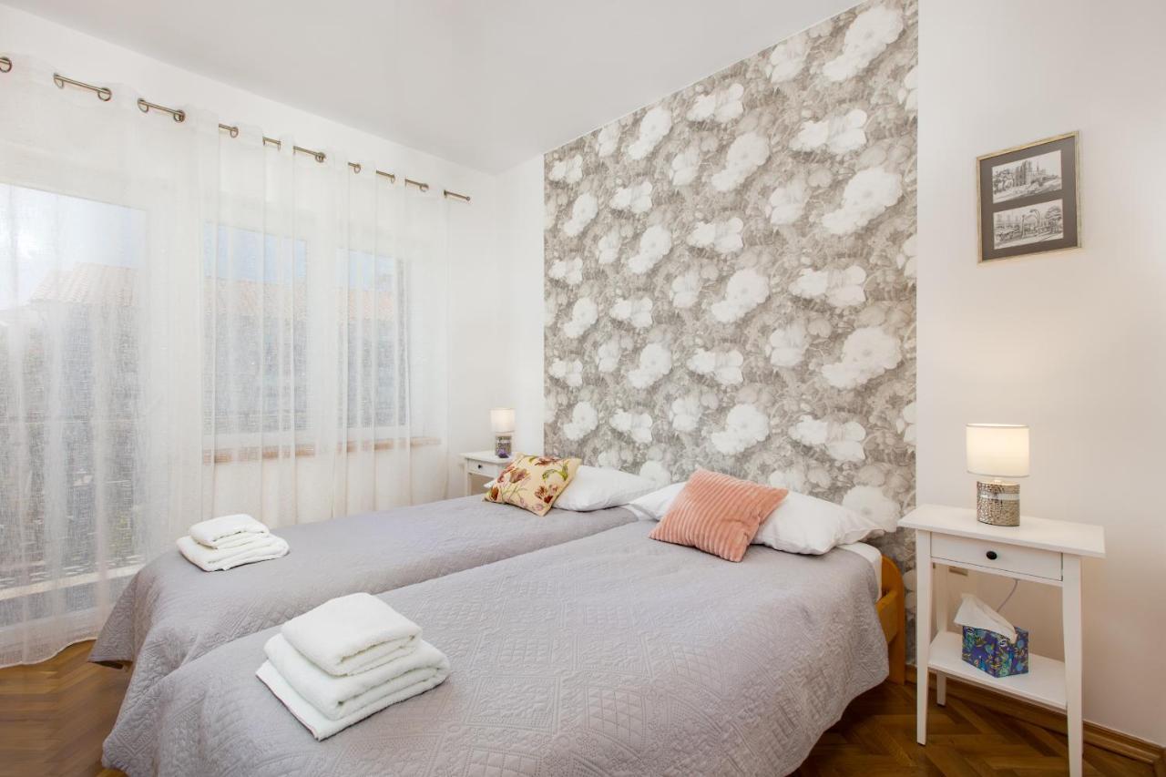 And Charming Apartment In Vantacici Малинська Екстер'єр фото